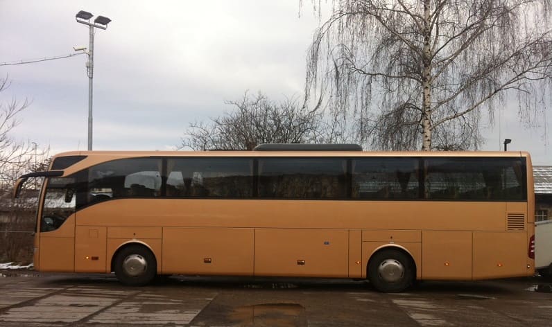 Trentino-Alto Adige/Südtirol: Buses order in Brunigo in Brunigo and Italy