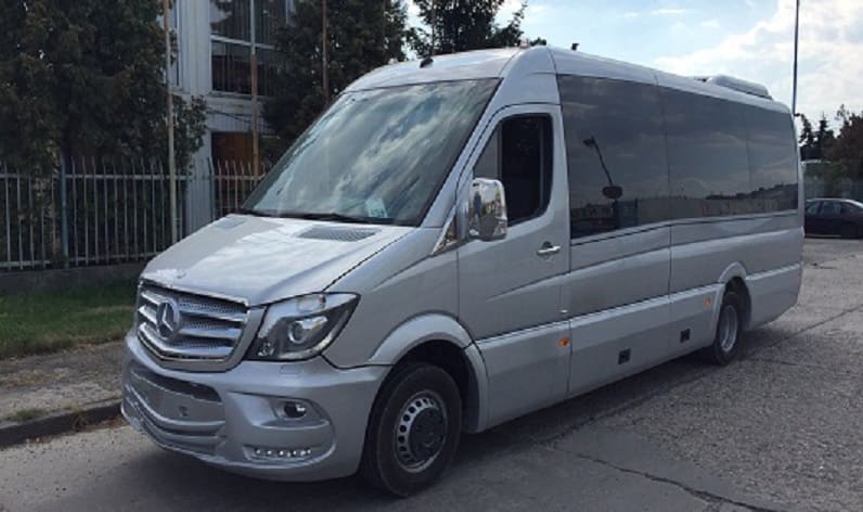 Trentino-Alto Adige/Südtirol: Buses rent in Bolzano in Bolzano and Italy